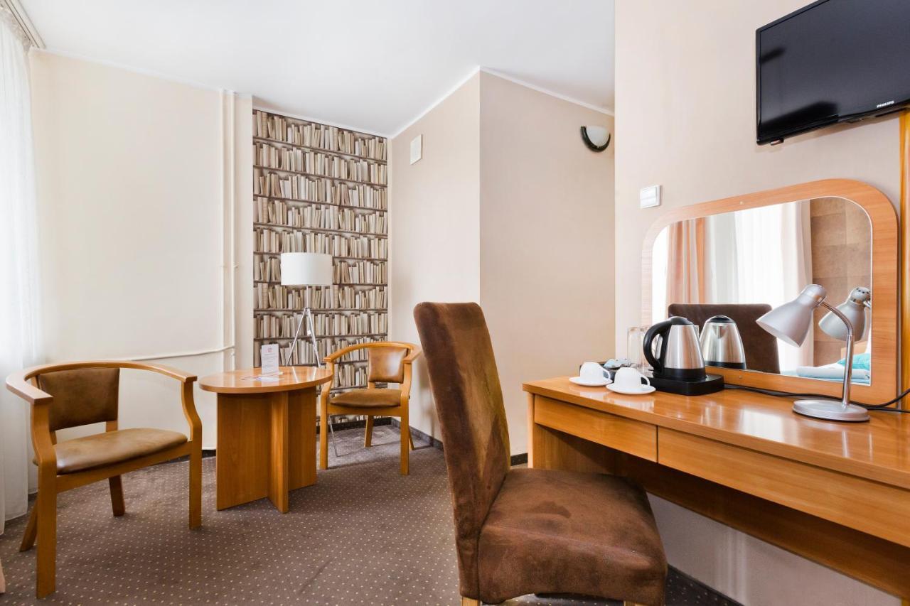 Hotel 97 Bydgoszcz Buitenkant foto