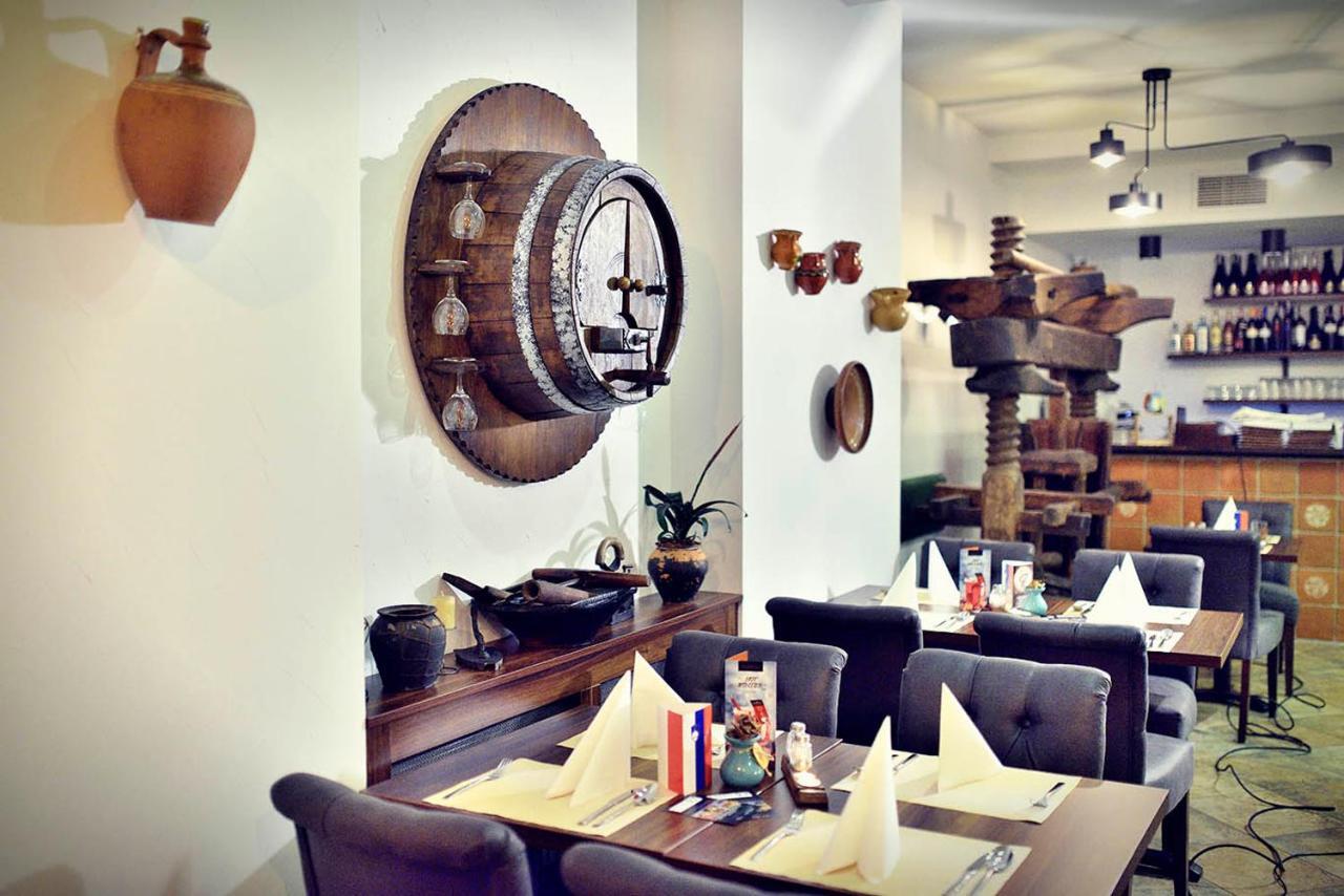 Hotel 97 Bydgoszcz Buitenkant foto