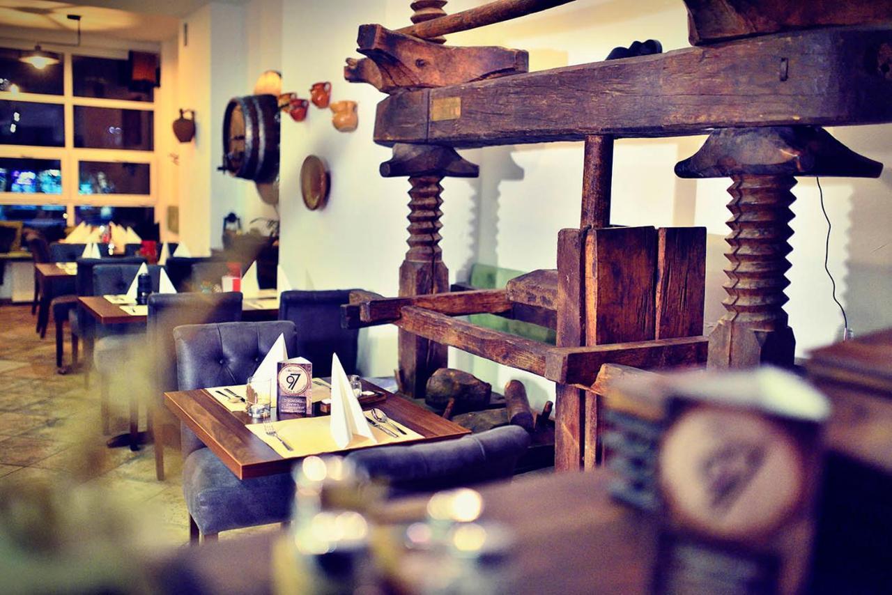 Hotel 97 Bydgoszcz Buitenkant foto